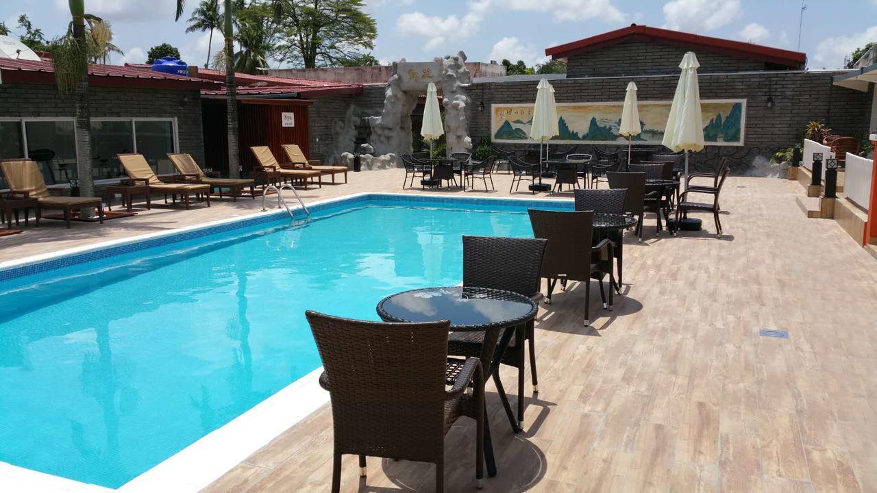 Hotel Des Jardins Abidjan Ngoại thất bức ảnh