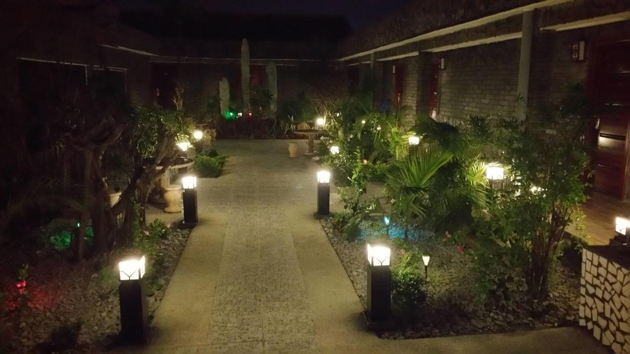 Hotel Des Jardins Abidjan Ngoại thất bức ảnh