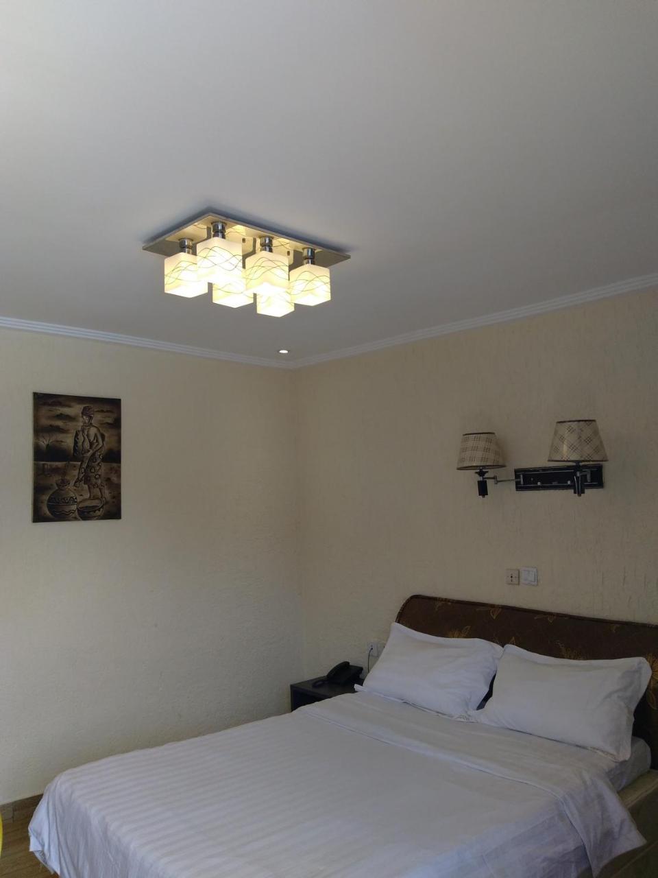 Hotel Des Jardins Abidjan Ngoại thất bức ảnh
