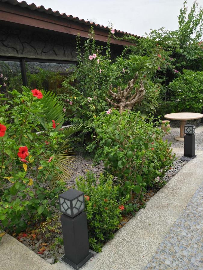 Hotel Des Jardins Abidjan Ngoại thất bức ảnh