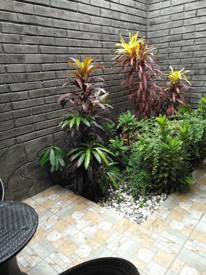Hotel Des Jardins Abidjan Ngoại thất bức ảnh